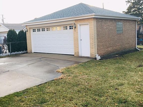 2nd image of 4656 N Opal Ave #1