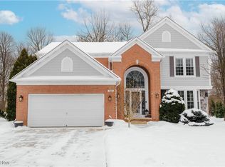 649 Continental Dr, Northfield, OH 44067