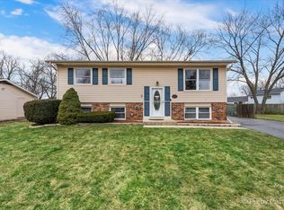 113 Springleaf Dr, Bolingbrook, IL 60440