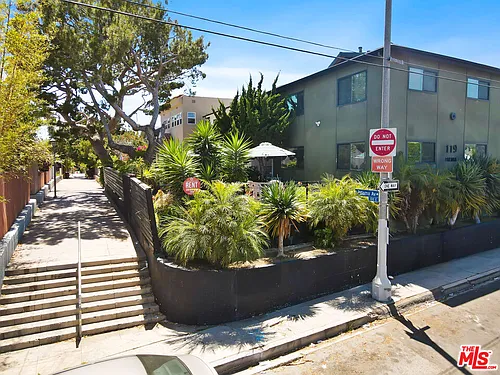 119 Paloma Ave #M Photo 1