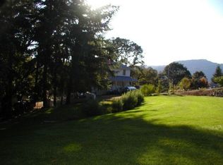 752 Osprey Dr, Umpqua, OR 97486
