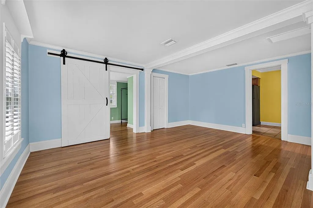 2 bed, 1.0 bath, 857 sqft, $2,200 — Photo 4