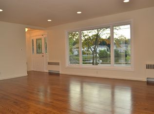 104 Lake St, Ramsey, NJ 07446