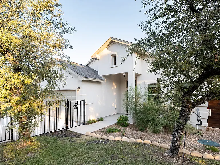 21513 Santa Carlo Ave — Photo 3