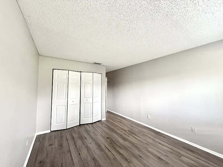 644 Kenwick Cir — Photo 5