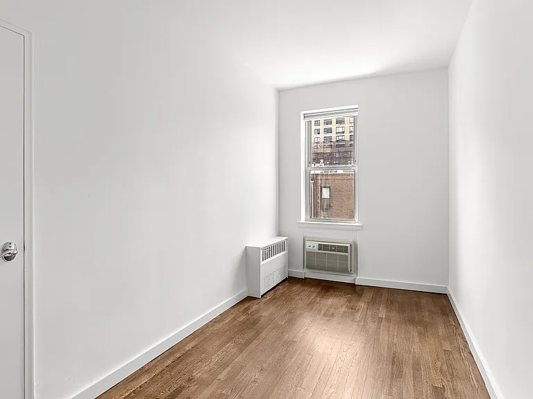 54 W 88th St #6 — Photo 5