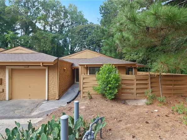 841 Lake Hollow Blvd SW, Marietta, GA 30064