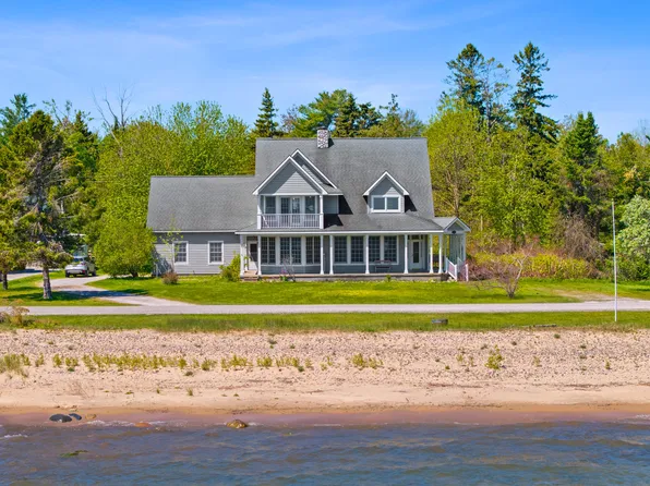1860 S Sturgeon Point Rd, Harrisville, MI 48740