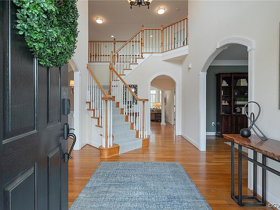 4th image of 10120 Lindsay Meadows Dr