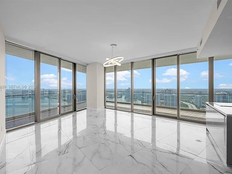 18975 Collins Ave #3605 — Photo 2
