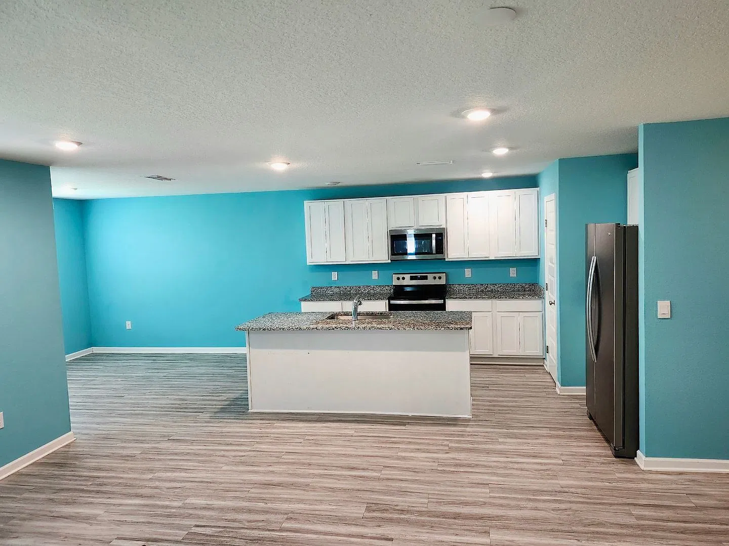 Available Now Roberts Cove — Photo 3
