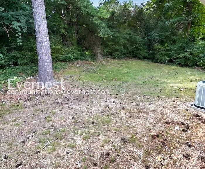 6913 Martha Ave #B — Photo 13
