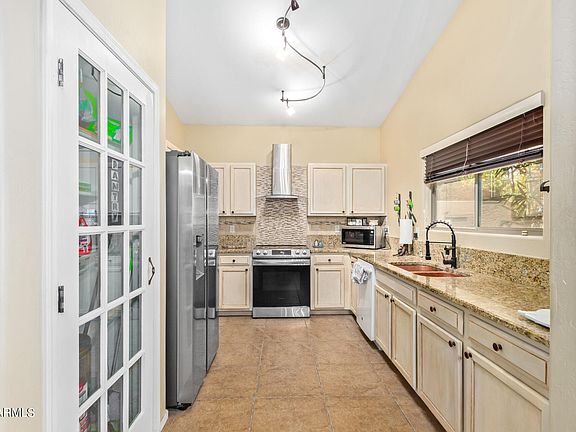 4th image of 15101 N 90TH Drive