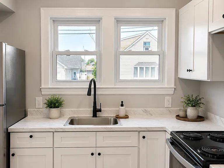 11 Sagamore St — Photo 3