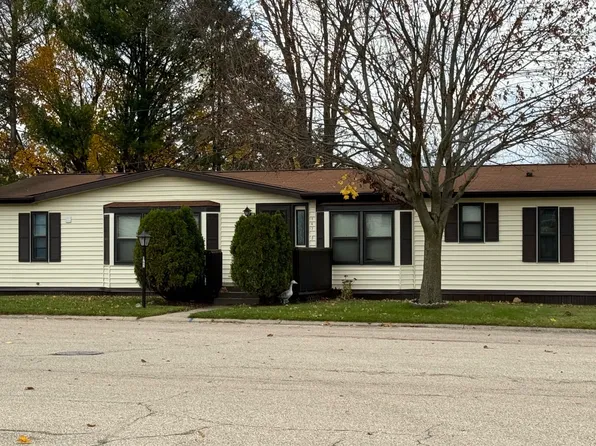 162 Seneca Trl, Marengo, IL 60152