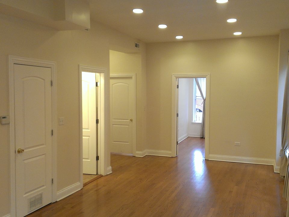 1st image of 1456 N Washtenaw Ave #2