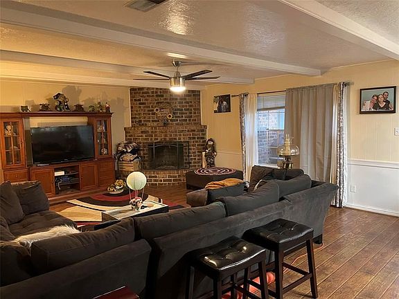 3rd image of 1805 Twila Ln