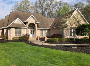 1020 Fairway Ct NE, Warren, OH 44483