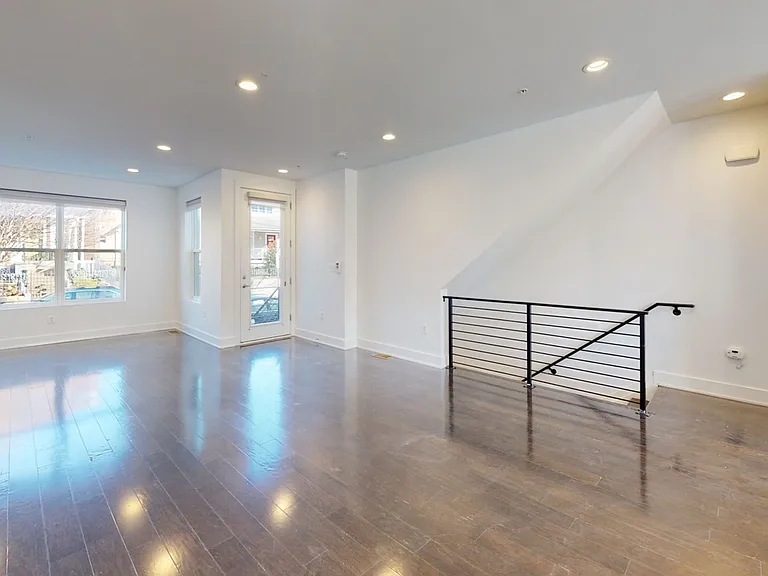 3306 9th St NE #1 — Photo 23