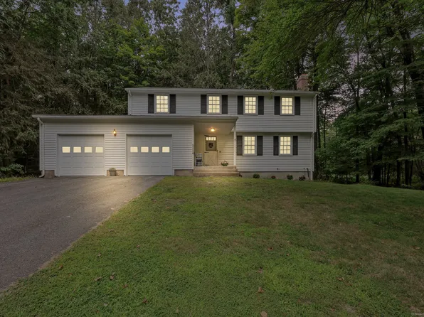 15 Butternut Lane, Simsbury, CT 06089