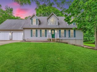 7795 Buttercup Rd, Weldon, IL 61882