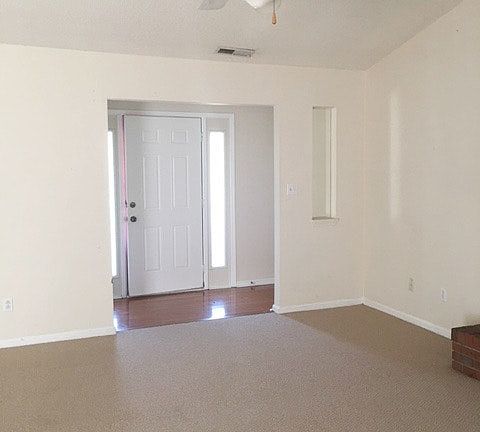 Foyer/Entry