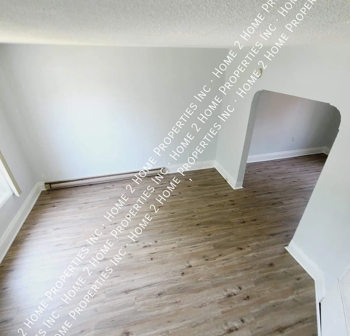 881 Elm - beautiful townhouse! — Photo 4