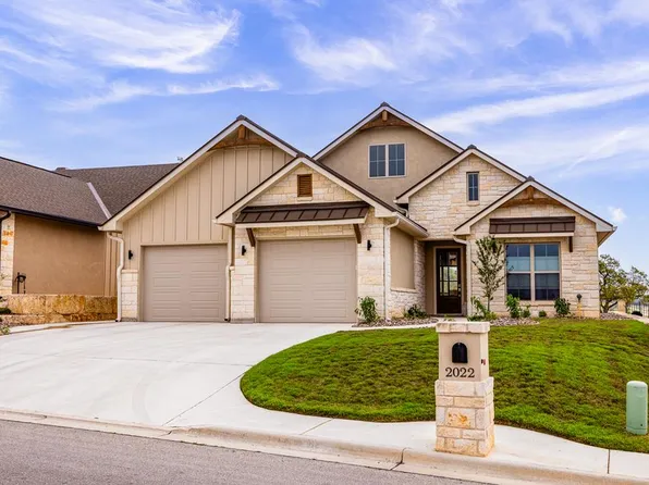 2022 Club House Rd, Kerrville, TX 78028
