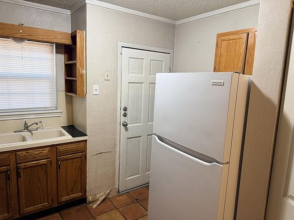 5th image of 206 Mitchell St #B