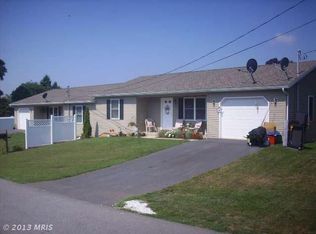 250 S Elm Ln, Greencastle, PA 17225
