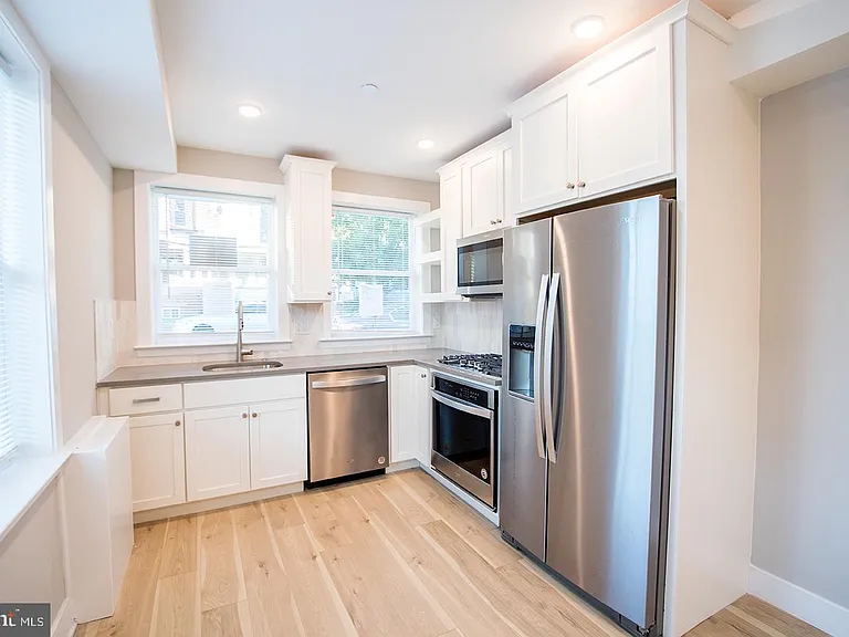 4926 Locust St #1 — Photo 1