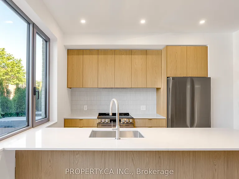 301 Keele St #3 — Photo 7