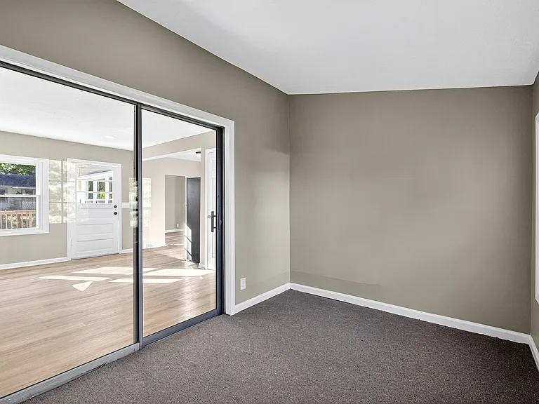 2185 Stahl Rd — Photo 12