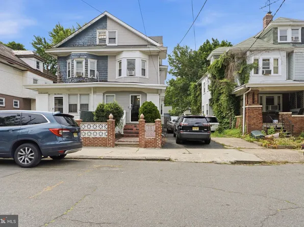 319 Gardner Ave, Trenton, NJ 08618