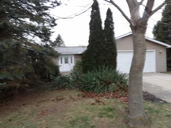 7836 Sanilac Ave, Lexington, MI 48450