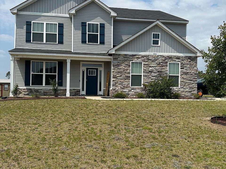 1st image of 944 Burlington Dr