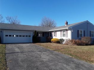 36 Harvey Rd, Middletown, RI 02842