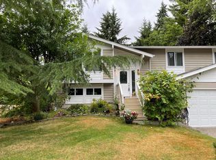 8832 NE 144th St, Kirkland, WA 98034