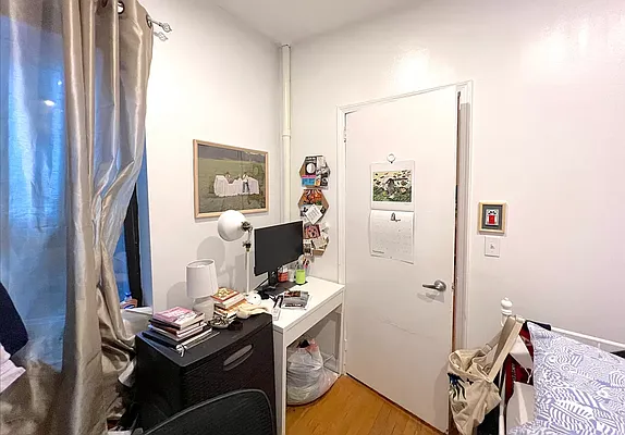 Rented by KNOCKKNOCK LLC | media 10