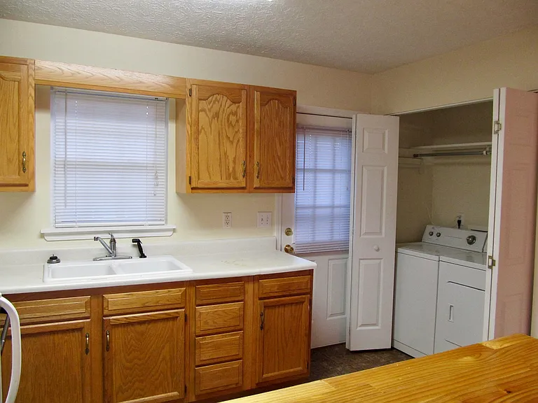 206 Gatchell St #2 — Photo 5