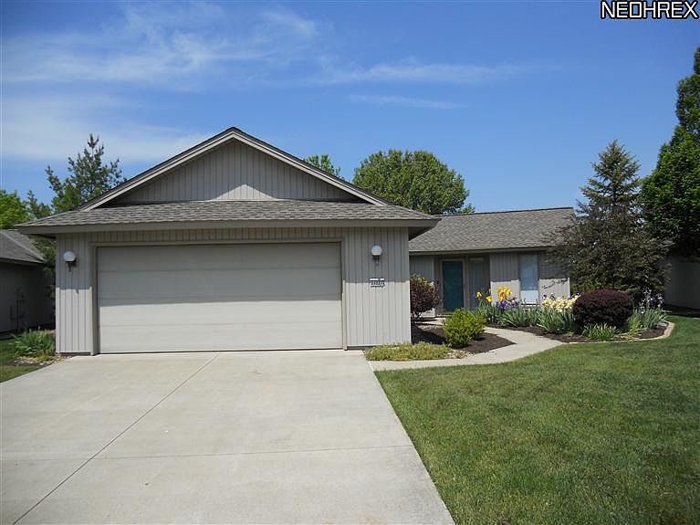 1st image of 33227 Glenwood Ct