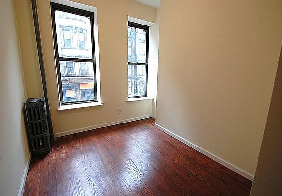 5th image of 254 Broome St APT 4A