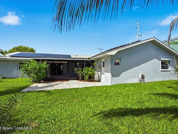 2nd image of 207 S Palm Ave