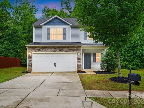 6322 Sydney Mae Ln, Charlotte, NC 28262