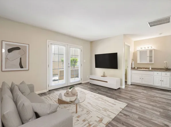 SunVilla Resort +55 Apartments