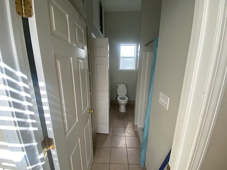 618 Deslonde St — Photo 5