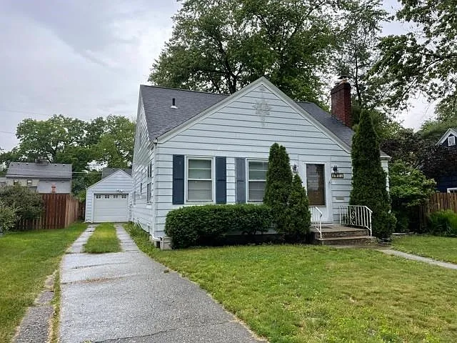 2235 Owaissa Way photo 1