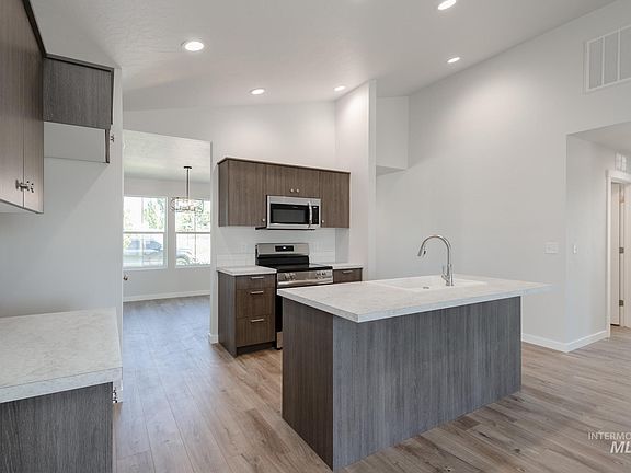 4th image of 3267 W Morere Dr