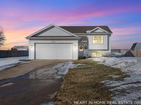 9543 Northwind Dr, Zeeland, MI 49464