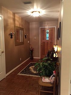 1st image of 253 SW Wildwood Dr